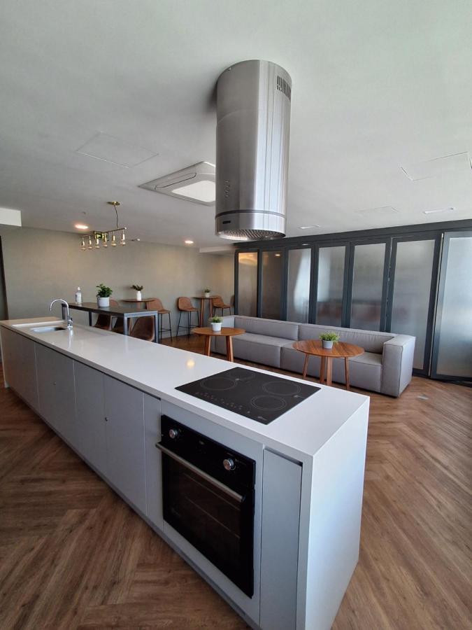 Lindo Studio Novo No Jp Redencao - Rofftop Com Vista Espetacular Porto Alegre Esterno foto